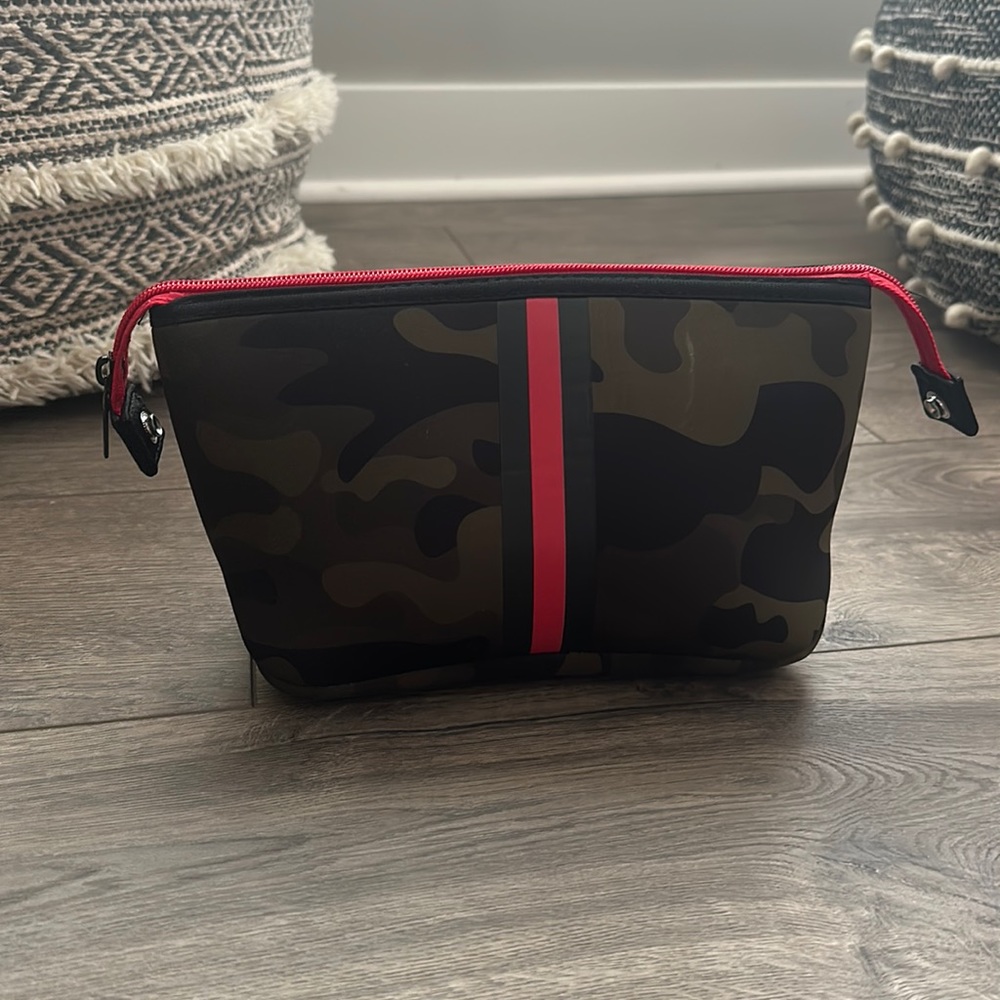 Haute Shore Erin Soho Cosmetic Case